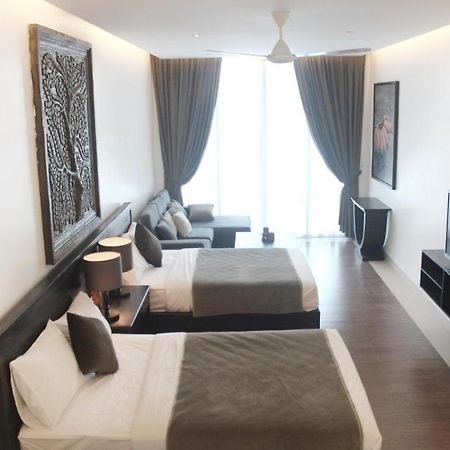 Blue Crystal Boutique Hotel بنوم بنه المظهر الخارجي الصورة