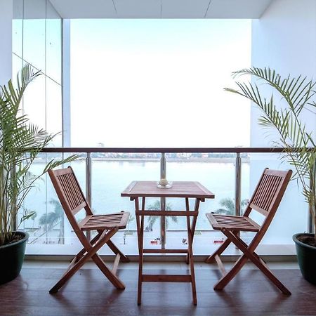 Blue Crystal Boutique Hotel بنوم بنه المظهر الخارجي الصورة