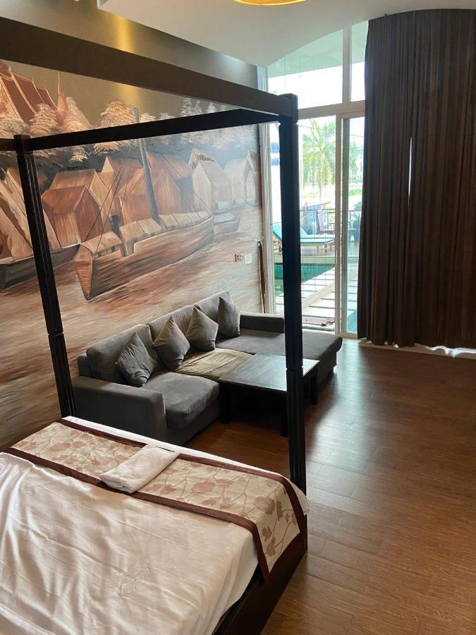 Blue Crystal Boutique Hotel بنوم بنه المظهر الخارجي الصورة